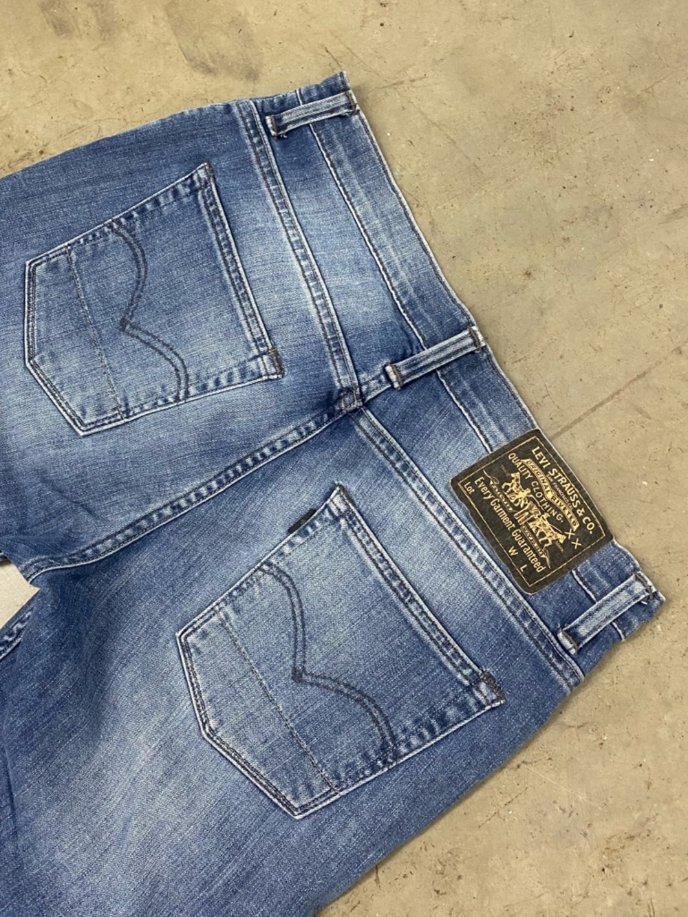 Levi’s Jorts - Picture 5 of 6